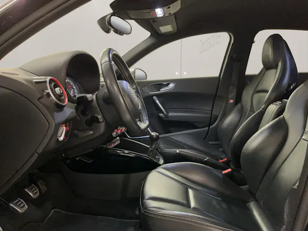 AUDI S1 Sportback 2.0 TFSI quattro