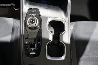 https://vehicle.imgix.net/4489059/2b0f9342-557e-4c5d-8e3a-49e45dba1434.JPG