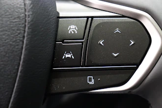 https://vehicle.imgix.net/4489059/c0c85170-514d-4e83-927b-6758adeaf260.JPG