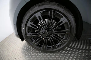 Fahrzeugbild LAND ROVER Range Rover Sport 3.0 I6 P550e Autobiography