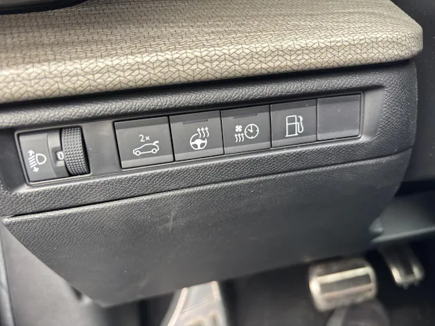 CITROEN C5 X 1.6 Plug-in Hybrid Shine