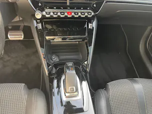 PEUGEOT 208 1.2 PureTech 100 GT Line