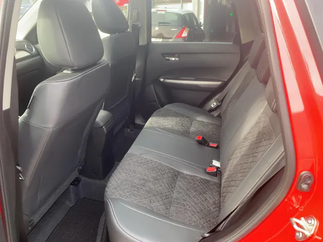 Suzuki Vitara 1.4 T Piz Sulai Top Hybrid 4x4