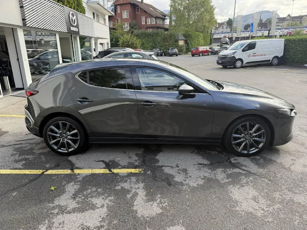 MAZDA 3 Hatchback 2.0 186 Revolution AWD