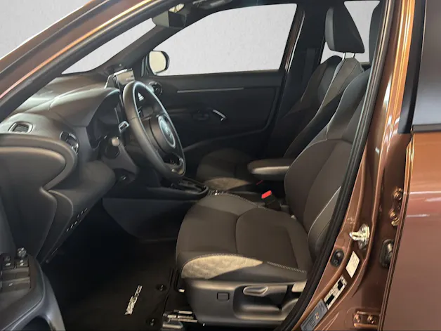 Toyota Yaris Cross 1.5 VVT-i HSD Premium AWD-i