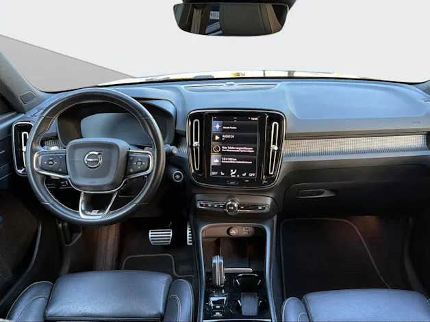 VOLVO XC40 2.0 D4 R-Design AWD