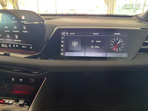 AUDI A6 Avant 2.0 TDI quattro S-Tronic