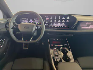 AUDI A6 Avant 2.0 TDI quattro S-Tronic