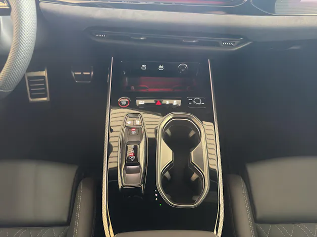 AUDI A6 Avant 2.0 TDI quattro S-Tronic