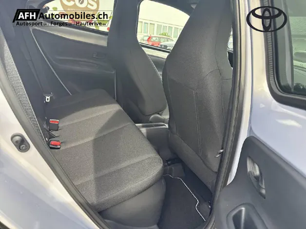 Toyota Aygo X 1.5 VVT-i HSD Trend