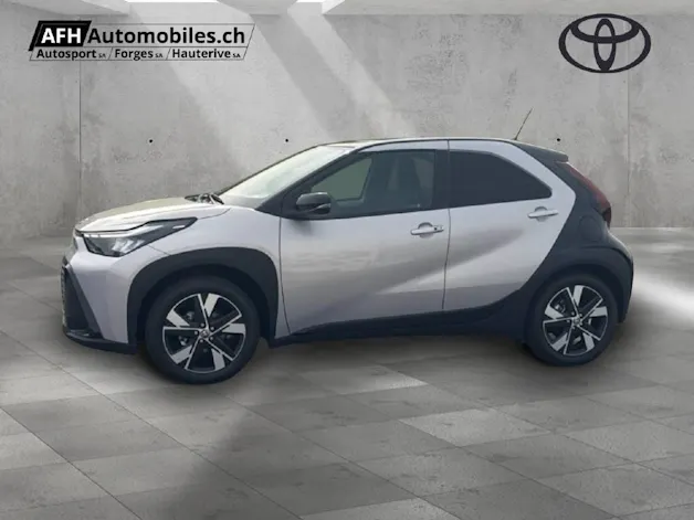 Toyota Aygo X 1.5 VVT-i HSD Trend