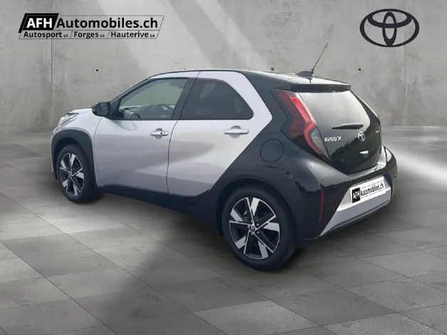 Toyota Aygo X 1.5 VVT-i HSD Trend