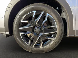 PEUGEOT 3008 1.2 Hybrid Business