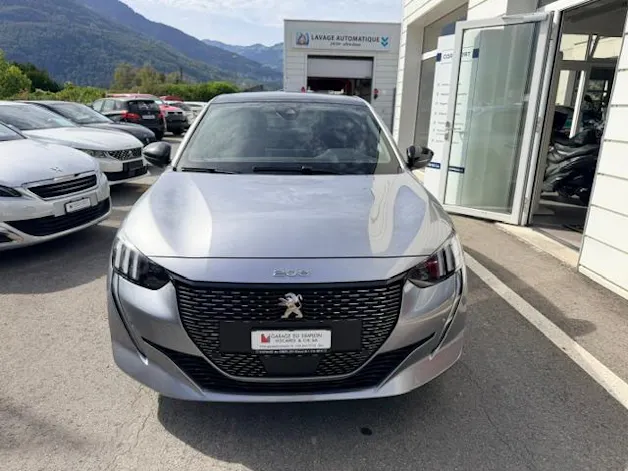 PEUGEOT 208 1.2 PureTech 100 GT