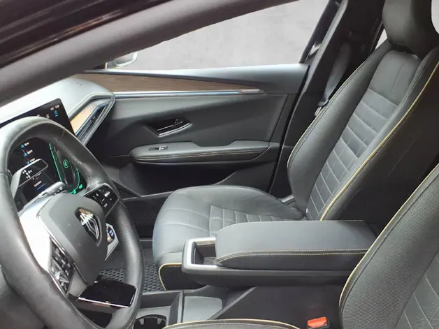 RENAULT Megane E-Tech iconic