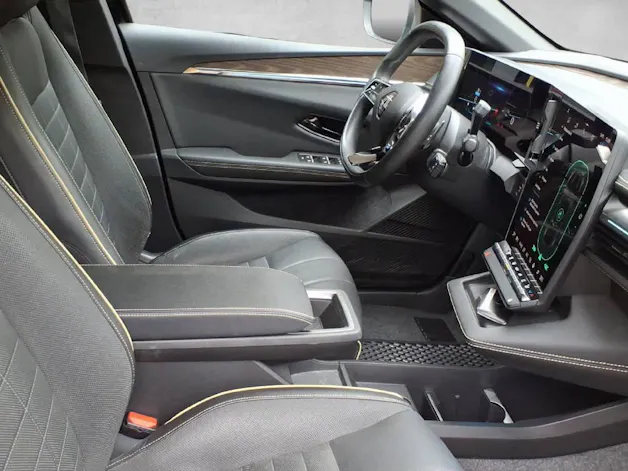 RENAULT Megane E-Tech iconic