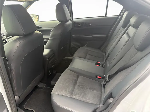 Mitsubishi Eclipse Cross 2.4 PHEV Blackline 4x4