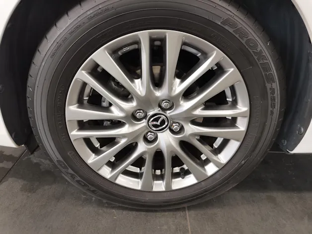 MAZDA 2 1.5 90 Exclusive-Line