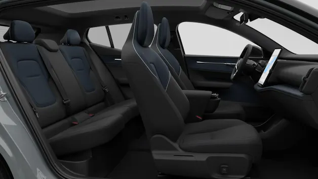 VOLVO EX30 CC P8 Ultra AWD