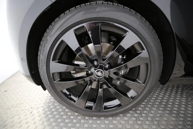 Land Rover Range Rover 3.0 I6 Autobiography LWB 7P.