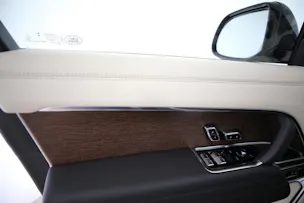 Land Rover Range Rover 3.0 I6 Autobiography LWB 7P.