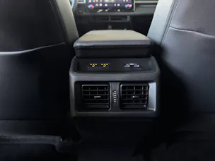 Subaru Solterra eV Luxury AWD