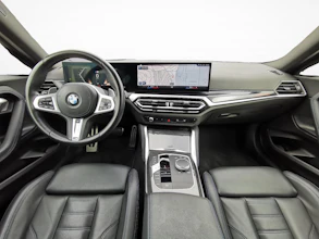https://vehicle.imgix.net/4489773/7e14fcce-38de-4f04-89bc-ddfcfb43d4f0.jpg