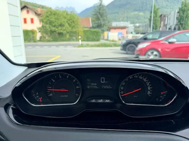 PEUGEOT 208 1.4 VTi Active