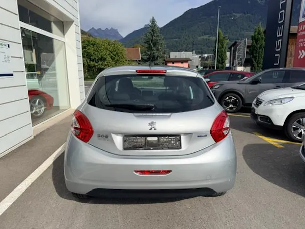 PEUGEOT 208 1.4 VTi Active