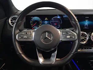 MERCEDES-BENZ EQA 350 AMG Line 4Matic