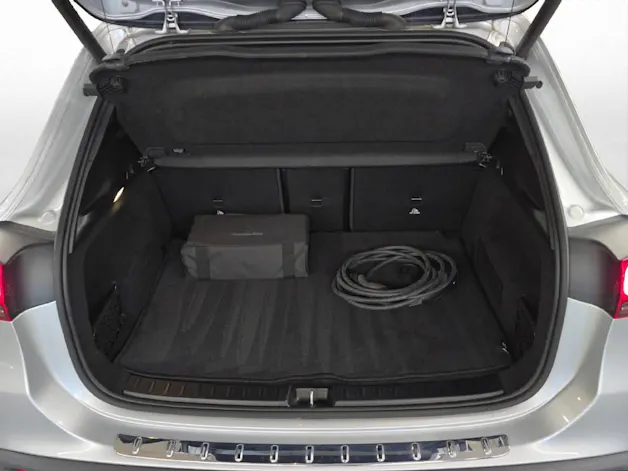 MERCEDES-BENZ EQA 350 AMG Line 4Matic