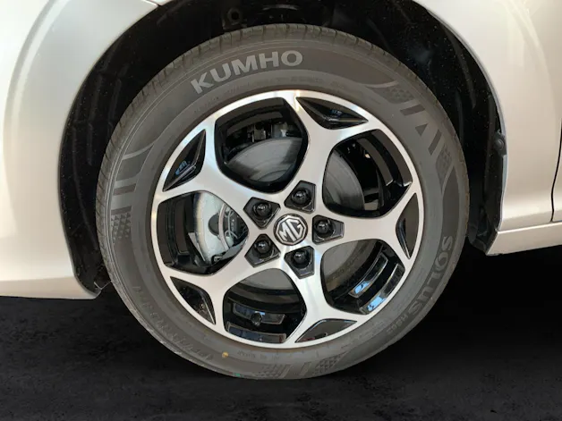 MG 3 1.5 Hybrid Luxury