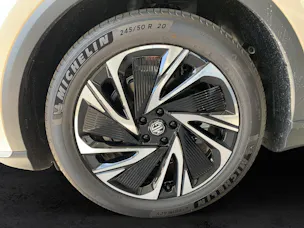 MG S6 EV 77 kWh Luxury 4WD