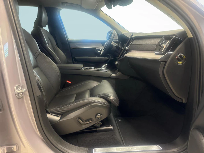 immagine del veicolo VOLVO XC90