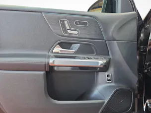 MERCEDES-BENZ GLB 220 d 4MATIC AMG Line