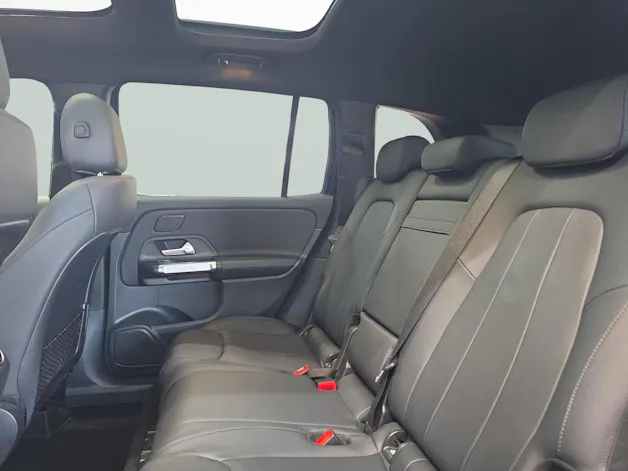 MERCEDES-BENZ GLB 220 d 4MATIC AMG Line