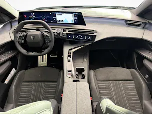 PEUGEOT 5008 e-GT Exclusive AWD