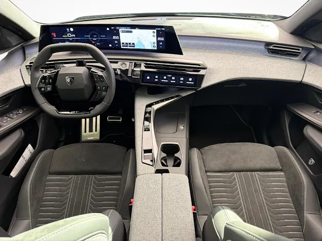 PEUGEOT 5008 e-GT Exclusive AWD