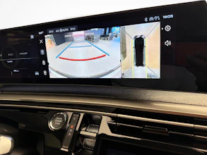 https://vehicle.imgix.net/4489920/9548a30c-4e81-423e-9f07-2e991266c878.jpg