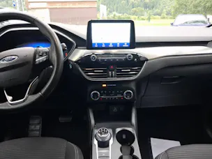FORD Kuga 2.5 Hybrid Titanium