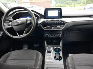 FORD Kuga 2.5 Hybrid Titanium
