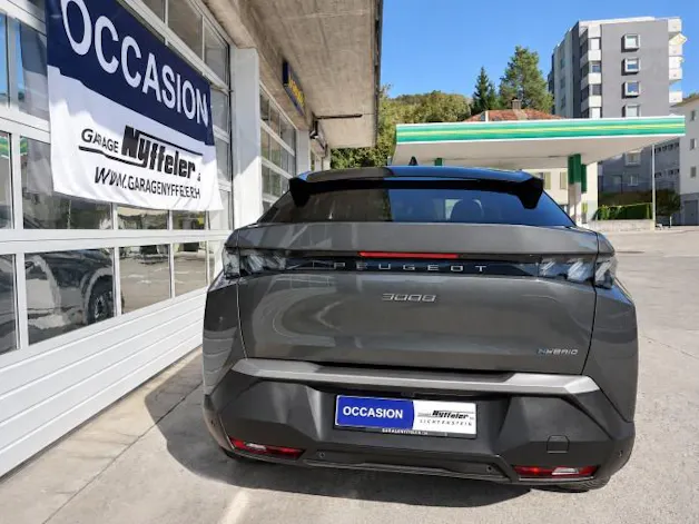 PEUGEOT 3008 1.2 Hybrid GT