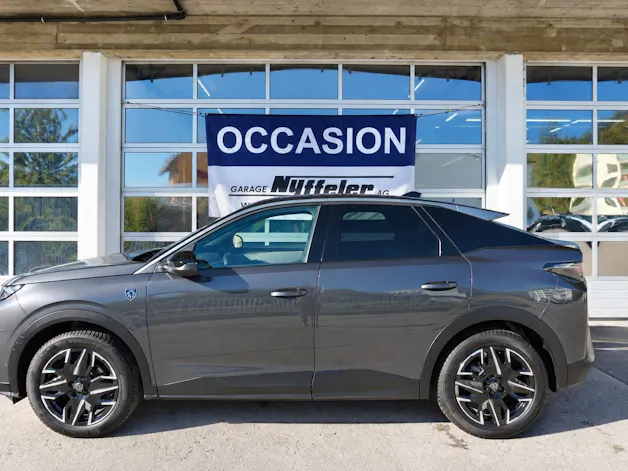 PEUGEOT 3008 1.2 Hybrid GT