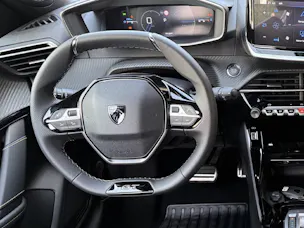 PEUGEOT 208 1.2 Hybrid 145 GT Exclusiv