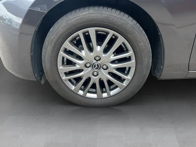 MAZDA 2 1.5 90 Exclusive-Line