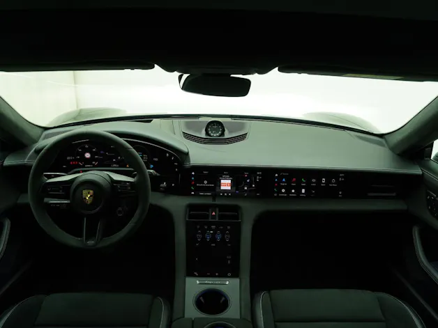 PORSCHE Taycan Sport Turismo GTS