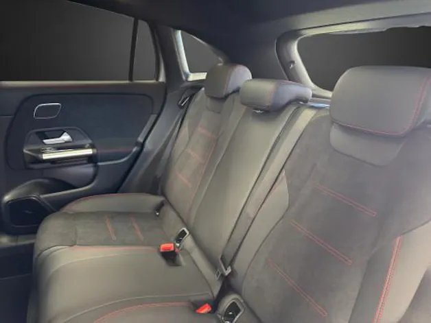 MERCEDES-BENZ GLA 250 4Matic Swiss Star
