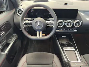 MERCEDES-BENZ GLA 250 4Matic Swiss Star