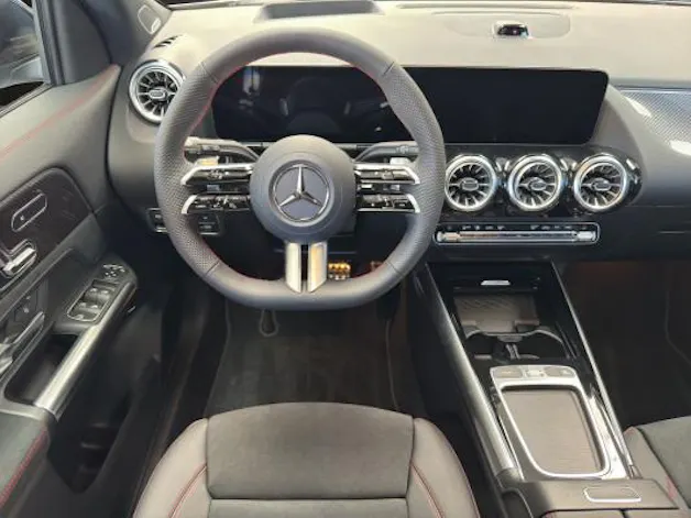 MERCEDES-BENZ GLA 250 4Matic Swiss Star