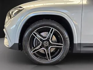 MERCEDES-BENZ GLA 250 4Matic Swiss Star